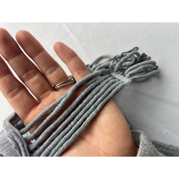 Guess Shirt Top Womens Medium Gray Knit Strappy Cold Shoulder Sleeve Scoop Neck - Picture 6 of 6